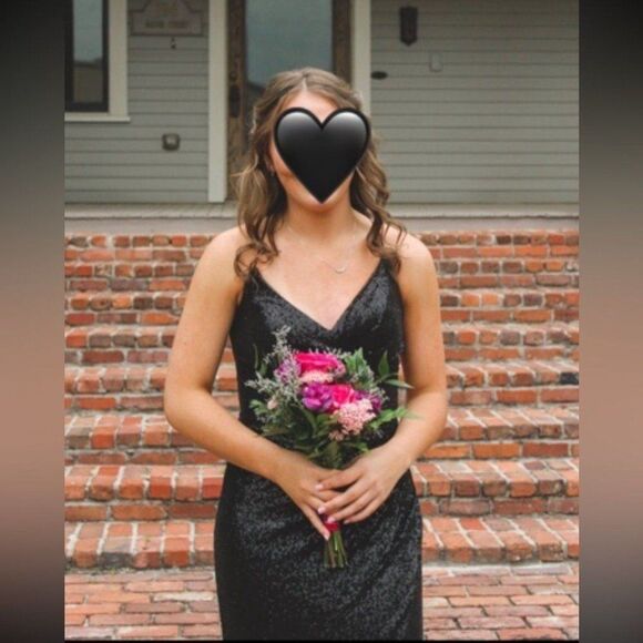 Jovani JVN Prom/Formal Black Sequined V-Neck Open/Lace Up Back Dress Size 4 - Picture 2 of 12